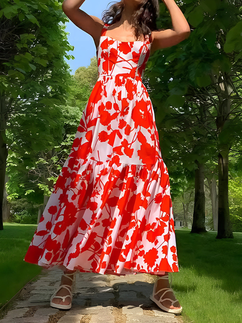 Blooming Summer Çiçek Desenli İnce Askılı Uzun Elbise