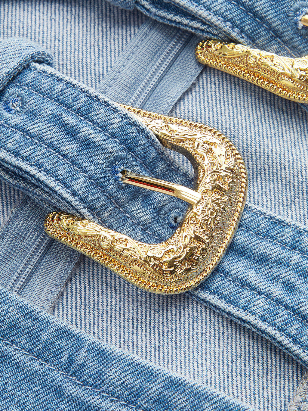 Halter Yaka Toka Detaylı Denim Elbise