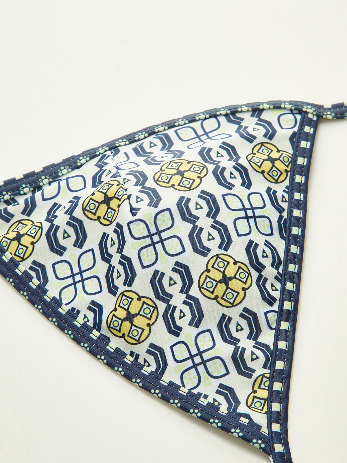 Desenli Halter Yaka Bikini Seti