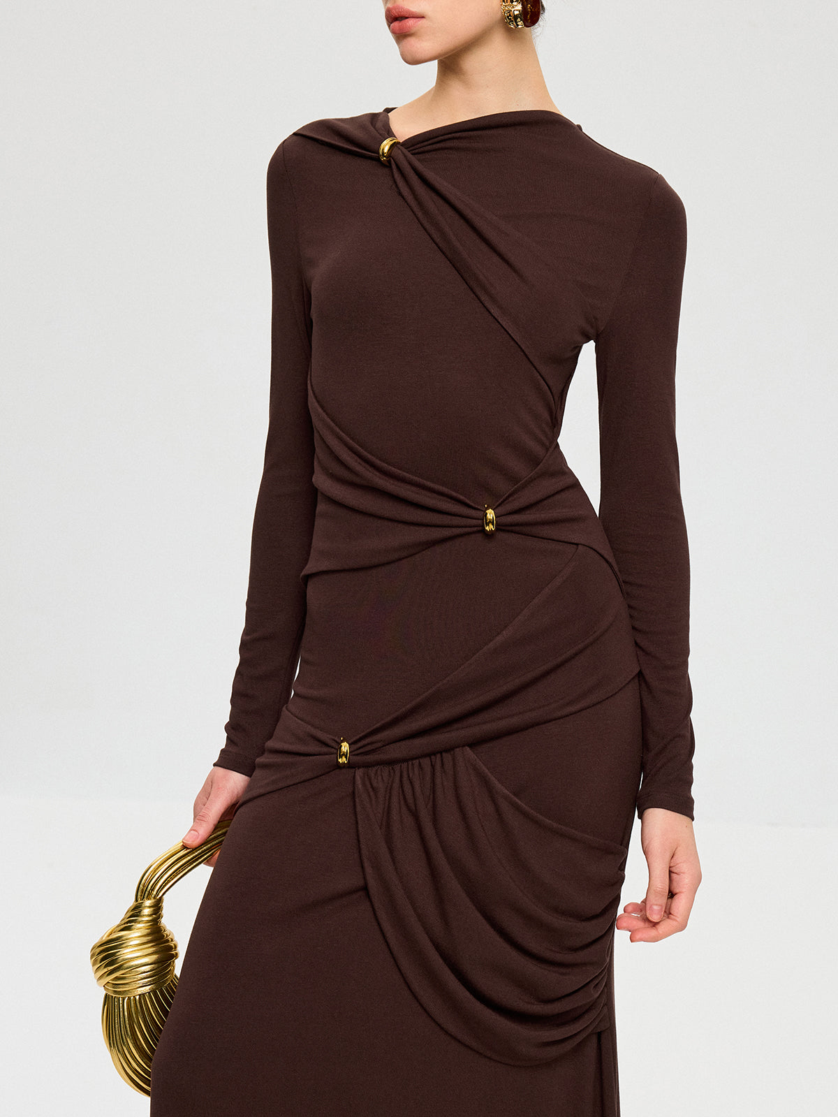Metal Detaylı Uzun Kollu Draped Maxi Elbise