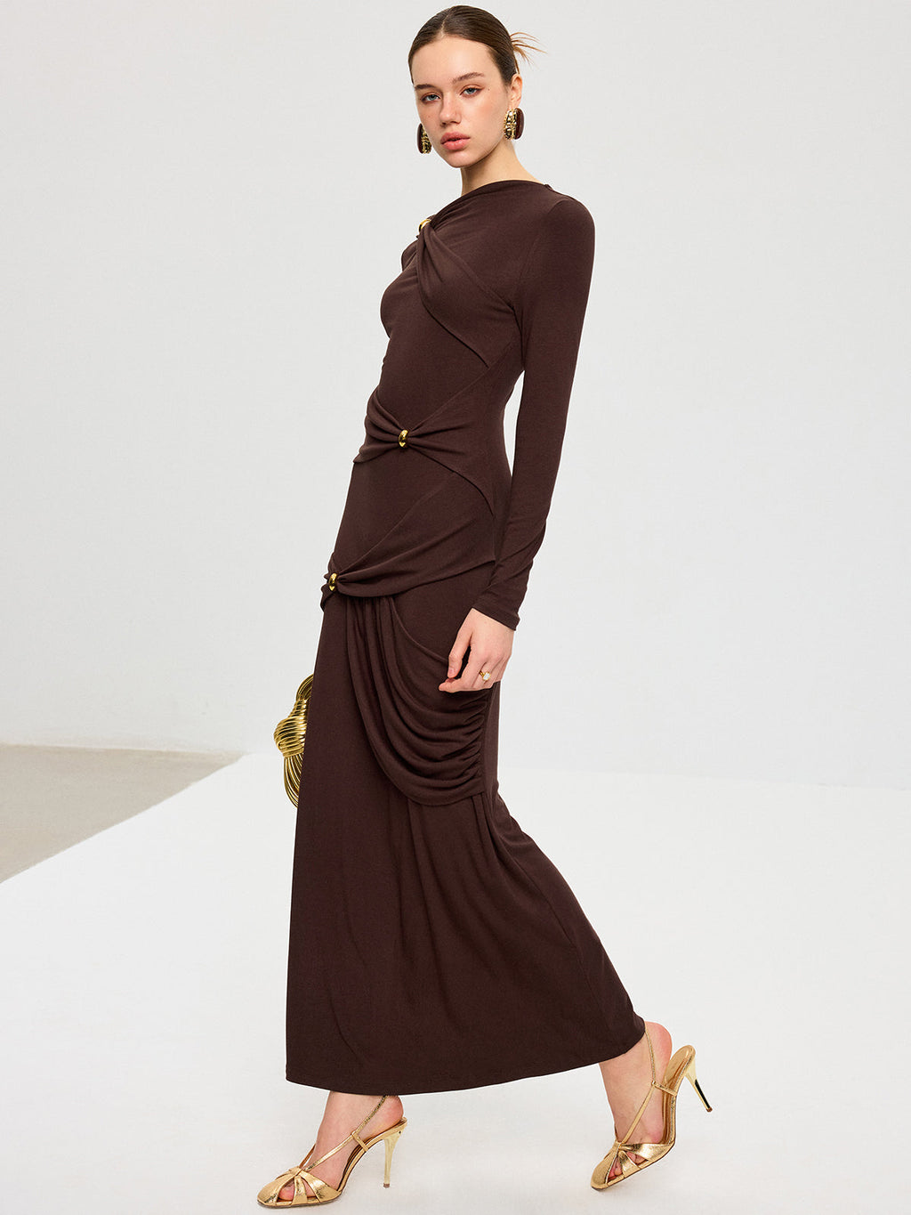 Metal Detaylı Uzun Kollu Draped Maxi Elbise