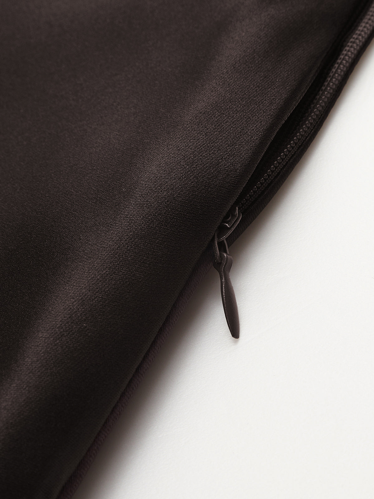 Draped Saten Boyundan Bağlamalı Mini Elbise