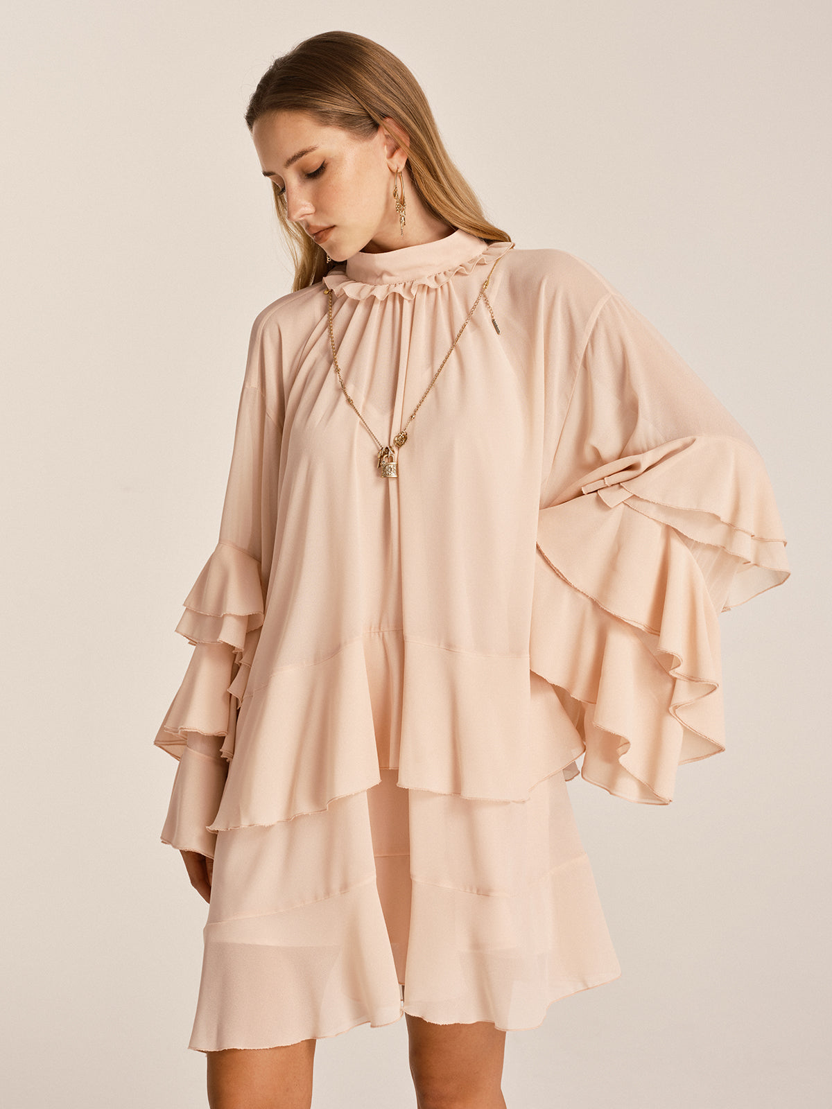Fırfırlı Katlı Loose Şifon Mini Elbise