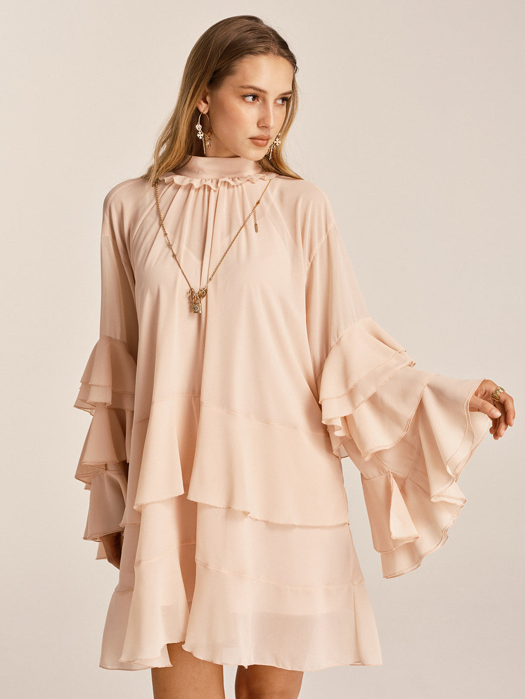 Fırfırlı Katlı Loose Şifon Mini Elbise