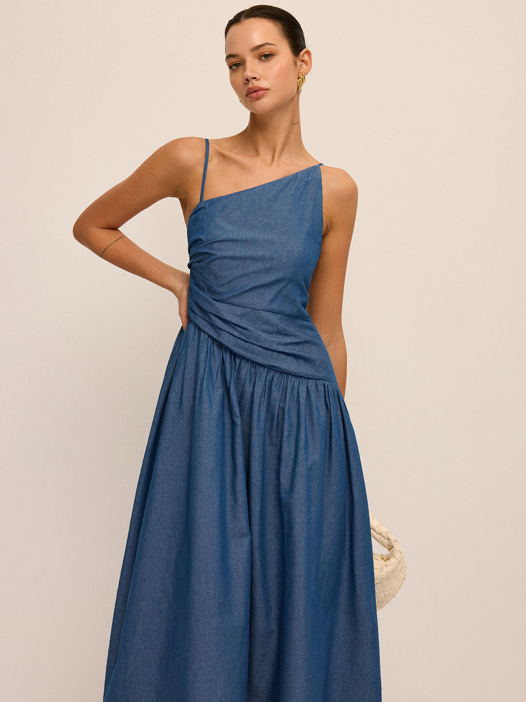 Denim Efektli Asimetrik İnce Askılı Maxi Elbise